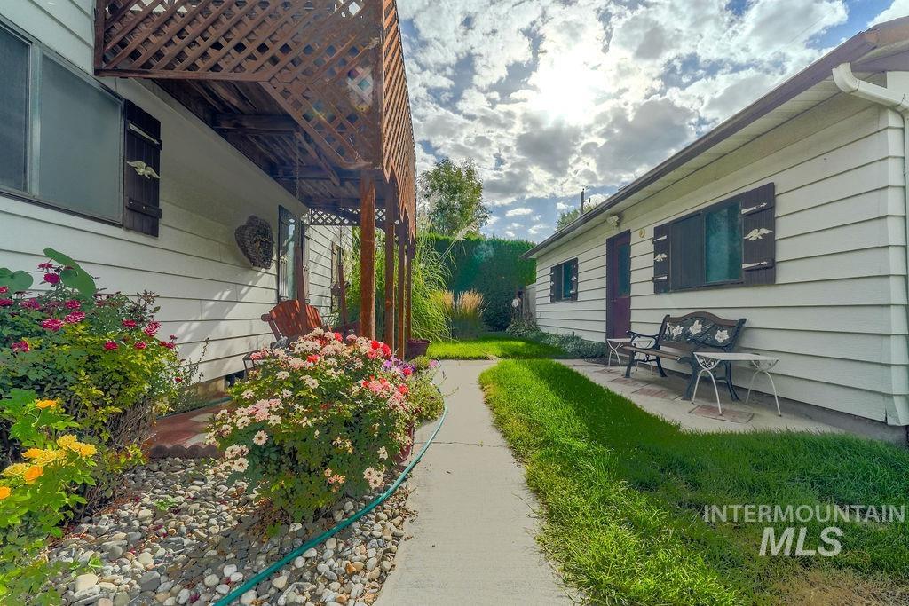 421 E Avenue E, Jerome, Idaho 83338, 4 Bedrooms, 2.5 Bathrooms, Residential For Sale, Price $349,999,MLS 99000054