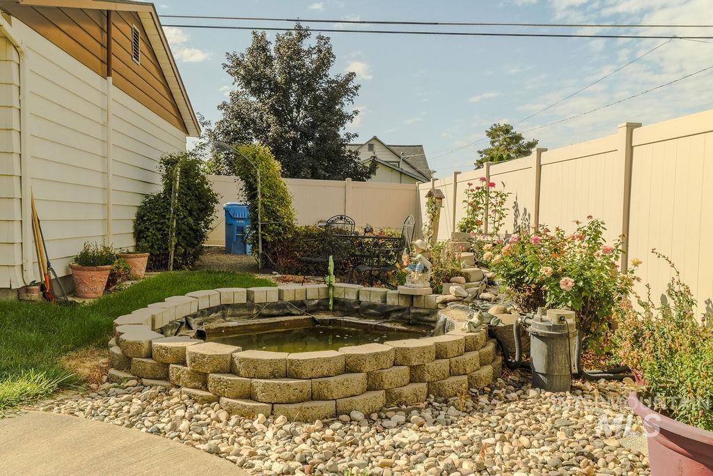 421 E Avenue E, Jerome, Idaho 83338, 4 Bedrooms, 2.5 Bathrooms, Residential For Sale, Price $349,999,MLS 99000054