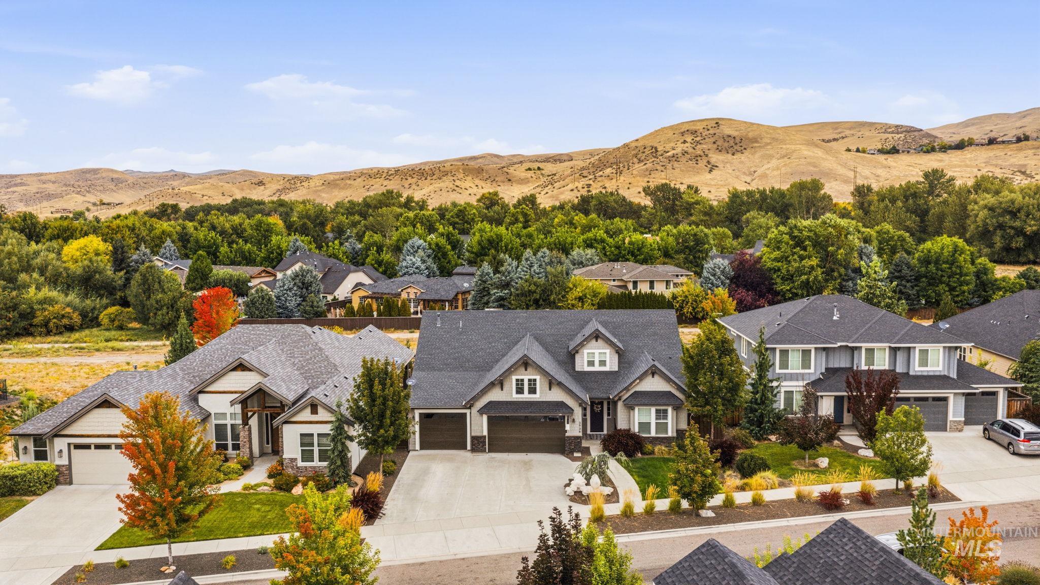 3936 W Farm View Drive, Boise, Idaho 83714, 3 Bedrooms, 2 Bathrooms, Residential For Sale, Price $999,000,MLS 99000056