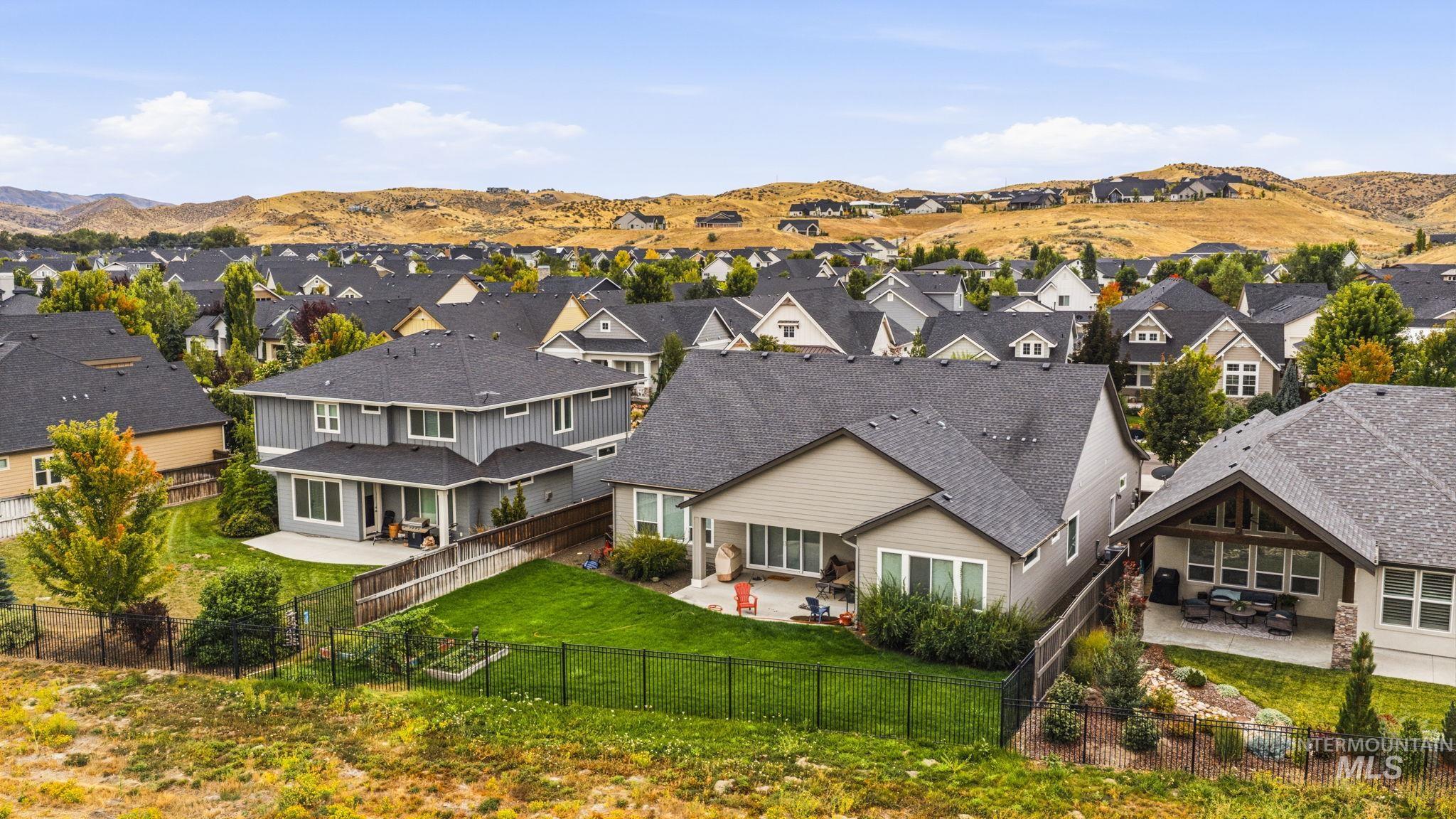 3936 W Farm View Drive, Boise, Idaho 83714, 3 Bedrooms, 2 Bathrooms, Residential For Sale, Price $999,000,MLS 99000056