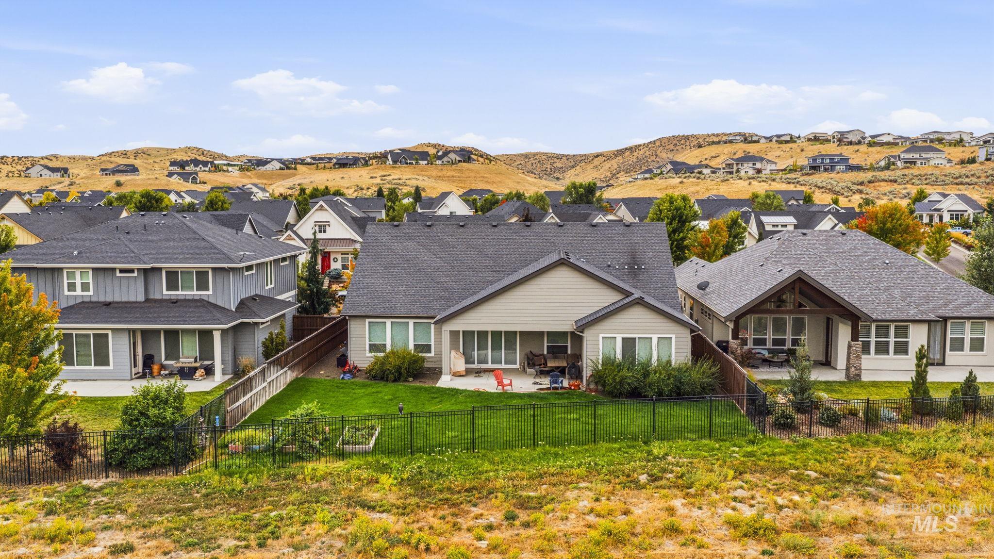 3936 W Farm View Drive, Boise, Idaho 83714, 3 Bedrooms, 2 Bathrooms, Residential For Sale, Price $999,000,MLS 99000056