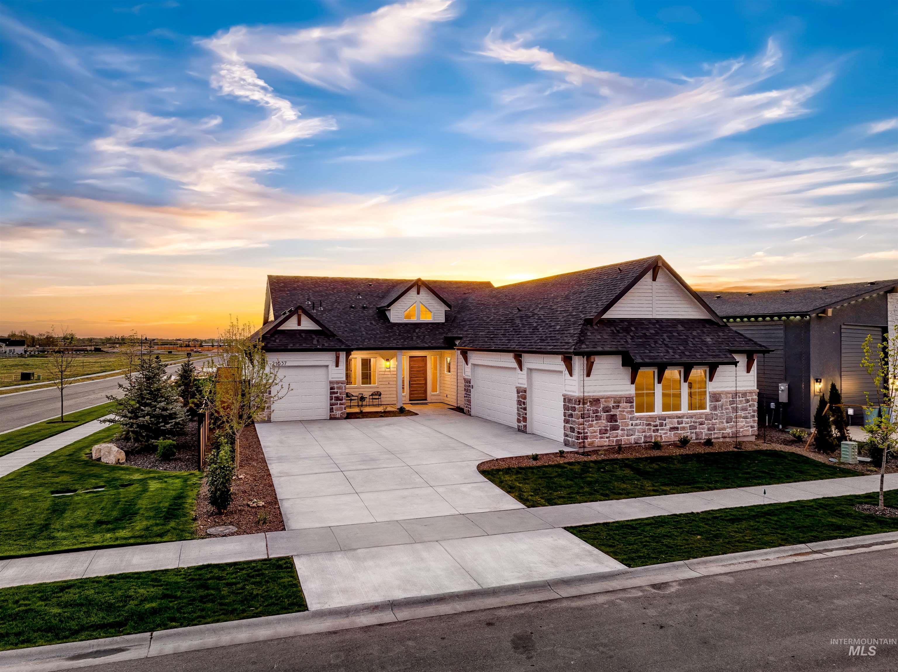 21637 Appaloosa Ave, Star, Idaho 83669, 3 Bedrooms, 3.5 Bathrooms, Residential For Sale, Price $1,023,002,MLS 99000061