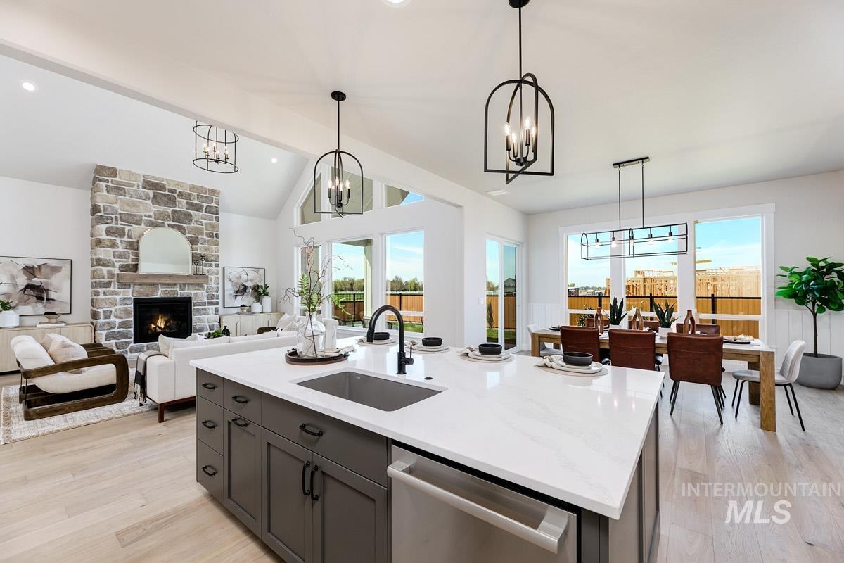 21637 Appaloosa Ave, Star, Idaho 83669, 3 Bedrooms, 3.5 Bathrooms, Residential For Sale, Price $1,023,002,MLS 99000061