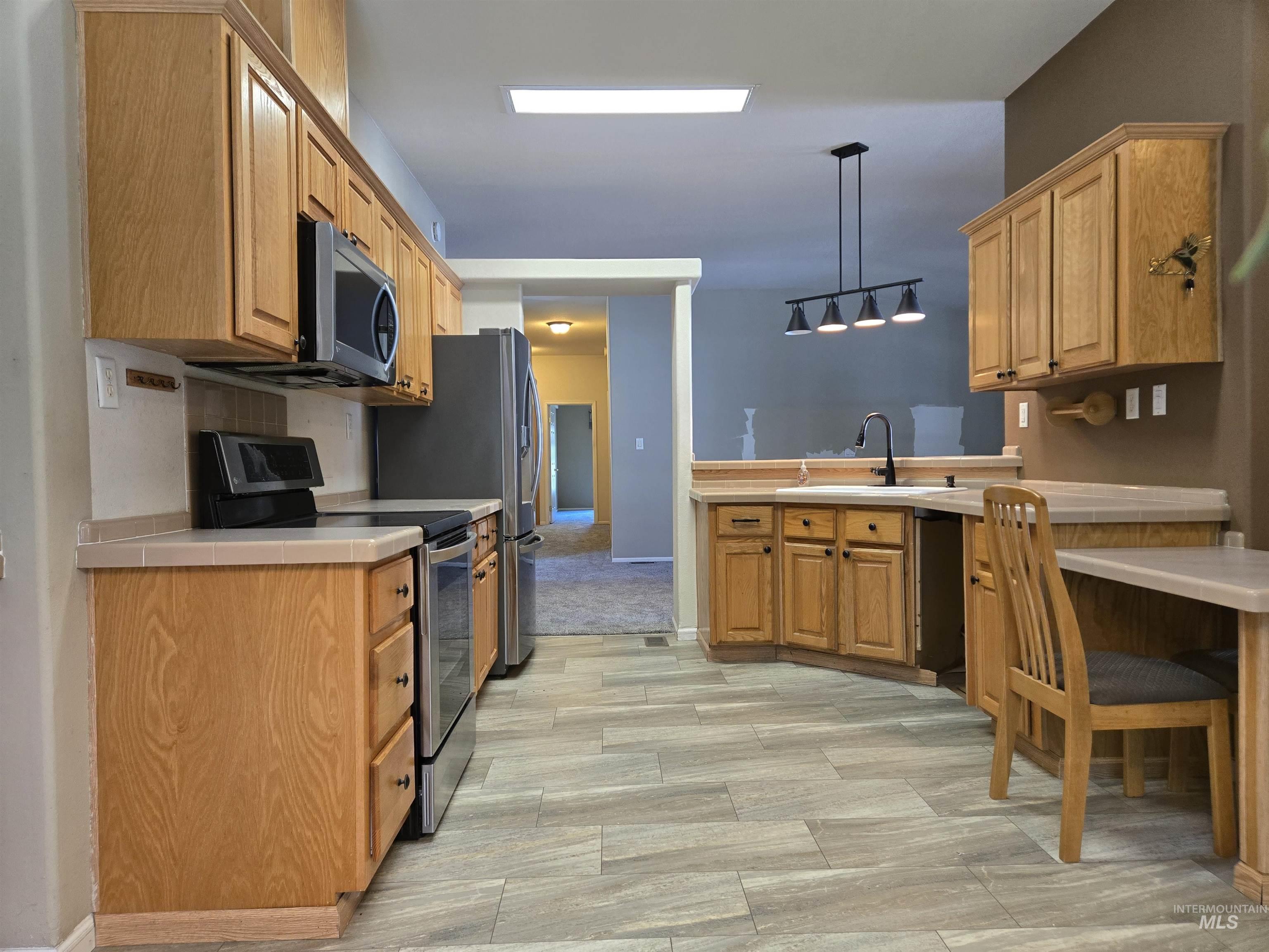 2134 Maple Court, Fruitland, Idaho 83619, 4 Bedrooms, 2 Bathrooms, Residential For Sale, Price $535,000,MLS 99000063