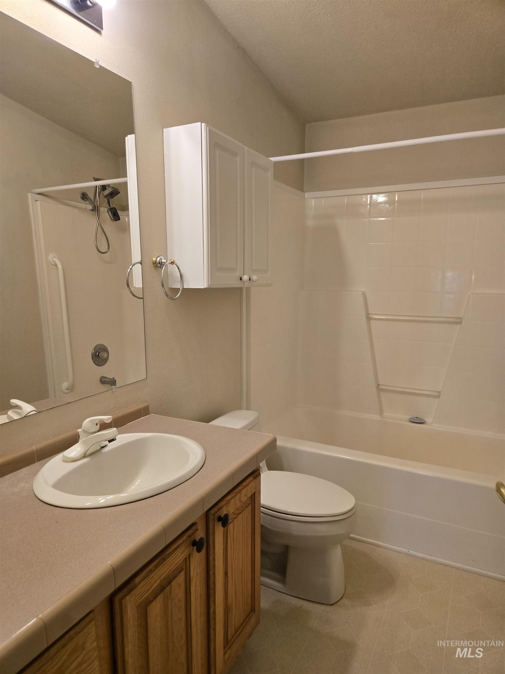 2134 Maple Court, Fruitland, Idaho 83619, 4 Bedrooms, 2 Bathrooms, Residential For Sale, Price $535,000,MLS 99000063