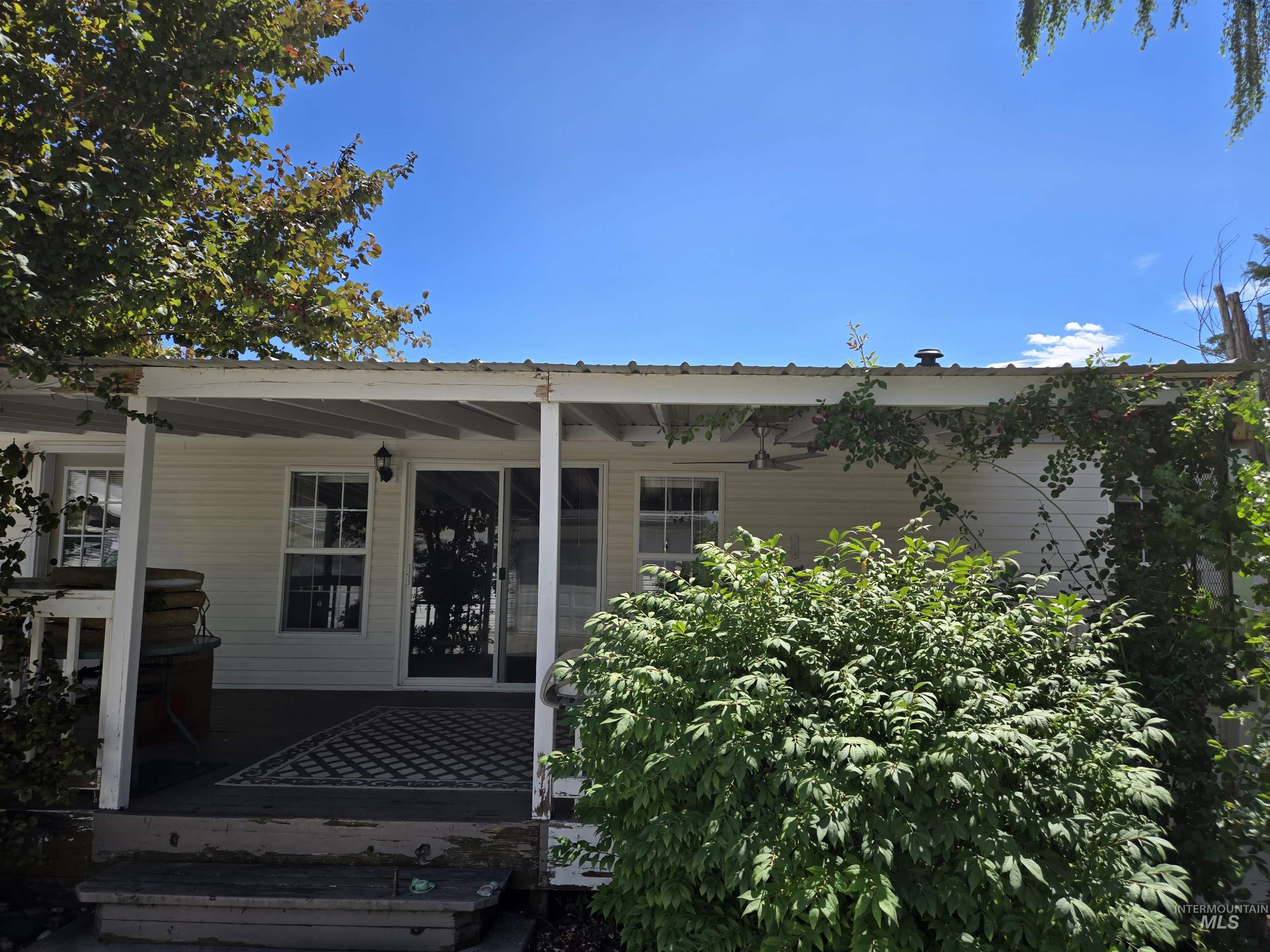 2134 Maple Court, Fruitland, Idaho 83619, 4 Bedrooms, 2 Bathrooms, Residential For Sale, Price $535,000,MLS 99000063