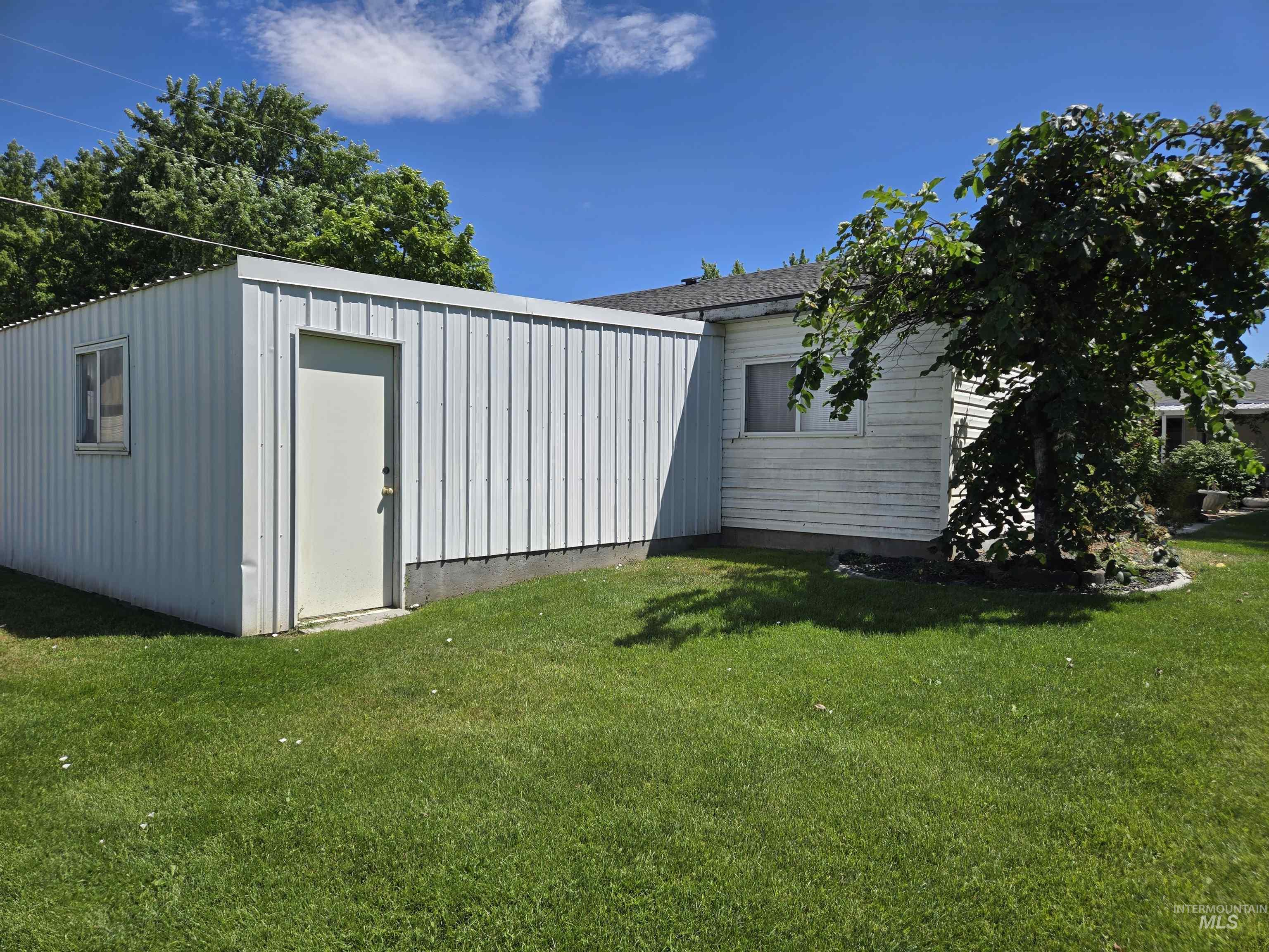 2134 Maple Court, Fruitland, Idaho 83619, 4 Bedrooms, 2 Bathrooms, Residential For Sale, Price $535,000,MLS 99000063