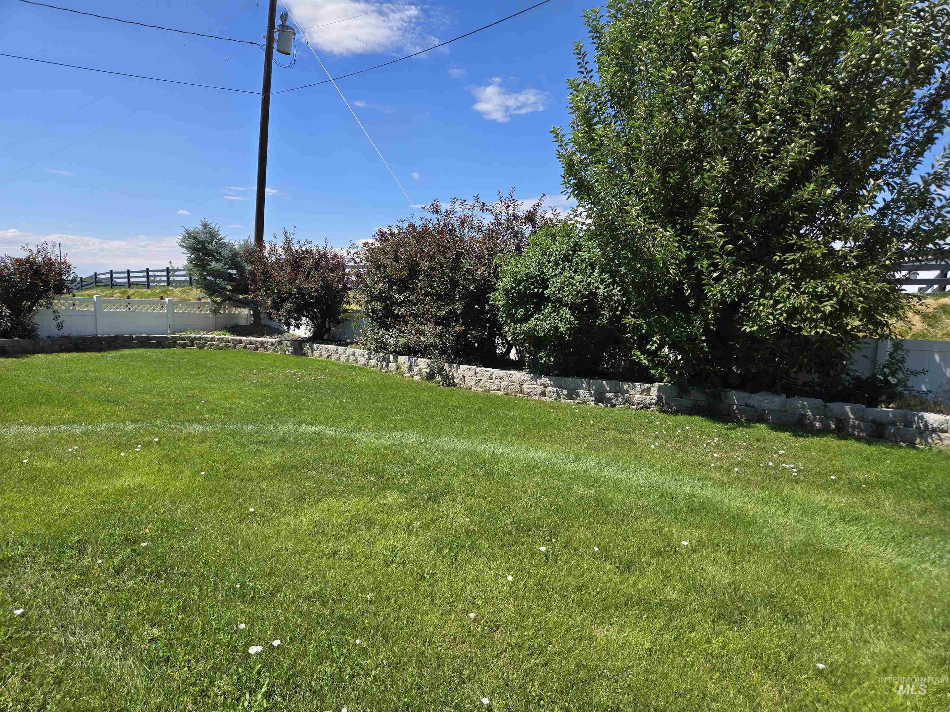 2134 Maple Court, Fruitland, Idaho 83619, 4 Bedrooms, 2 Bathrooms, Residential For Sale, Price $535,000,MLS 99000063