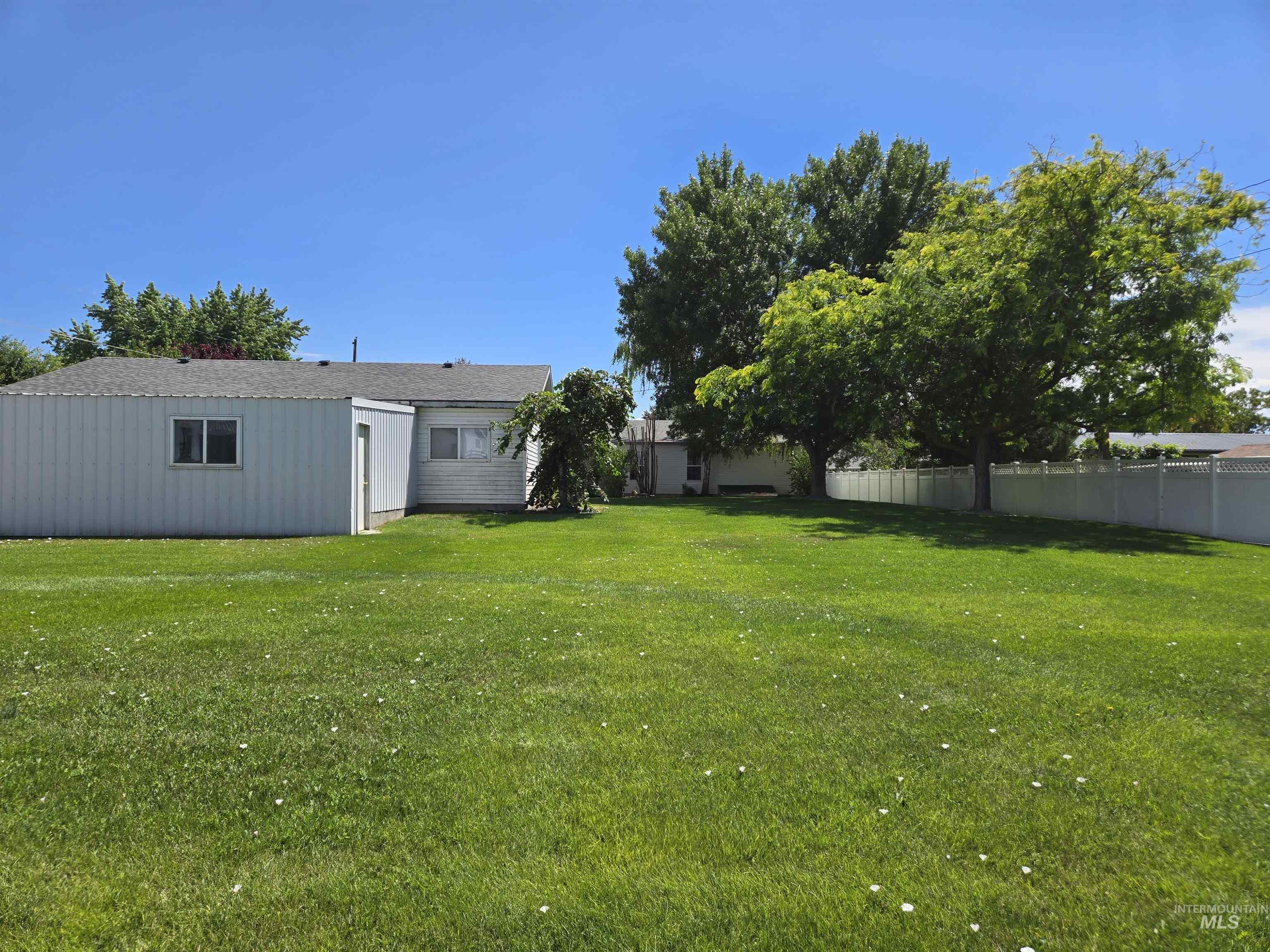 2134 Maple Court, Fruitland, Idaho 83619, 4 Bedrooms, 2 Bathrooms, Residential For Sale, Price $535,000,MLS 99000063