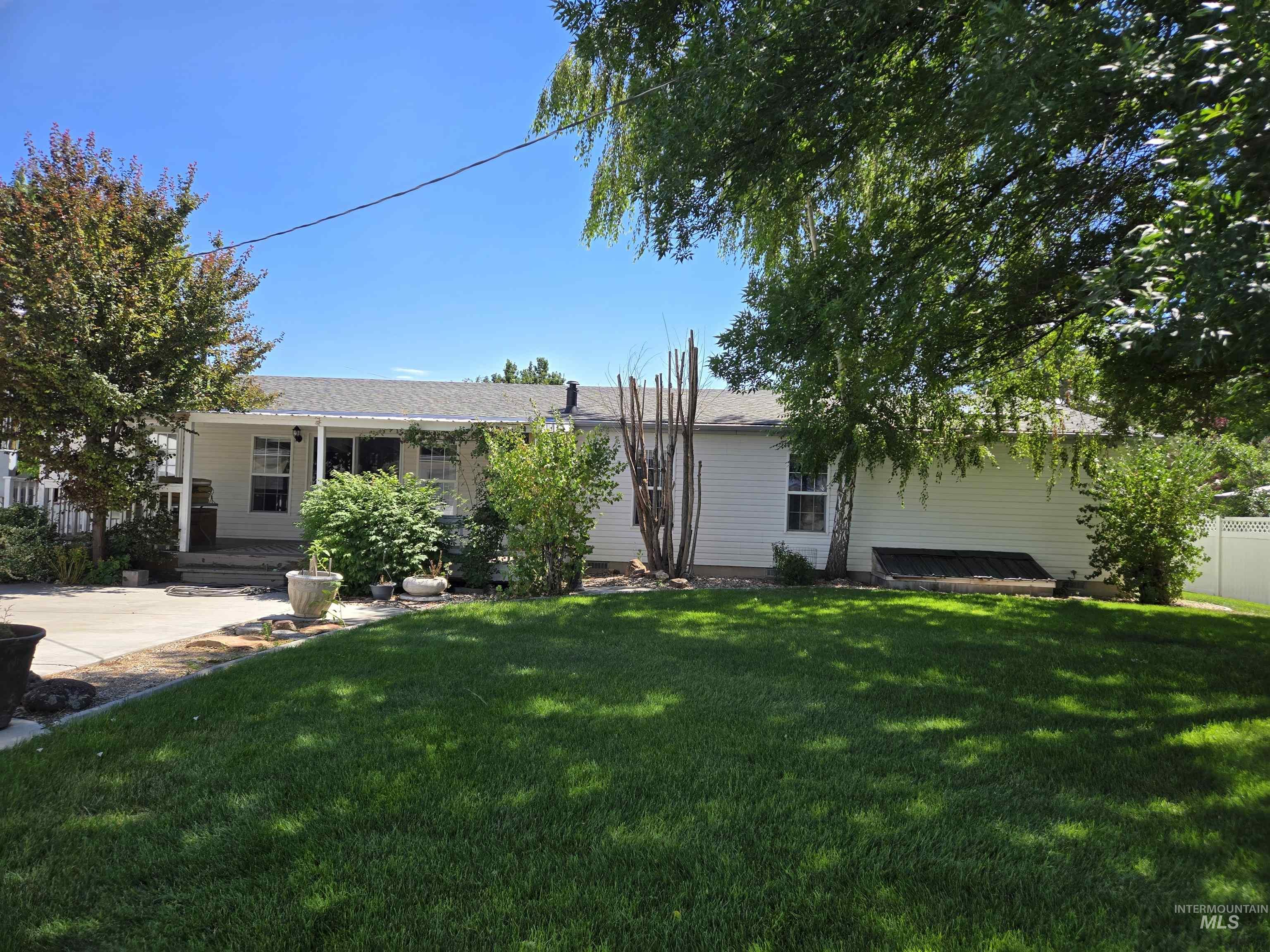 2134 Maple Court, Fruitland, Idaho 83619, 4 Bedrooms, 2 Bathrooms, Residential For Sale, Price $535,000,MLS 99000063