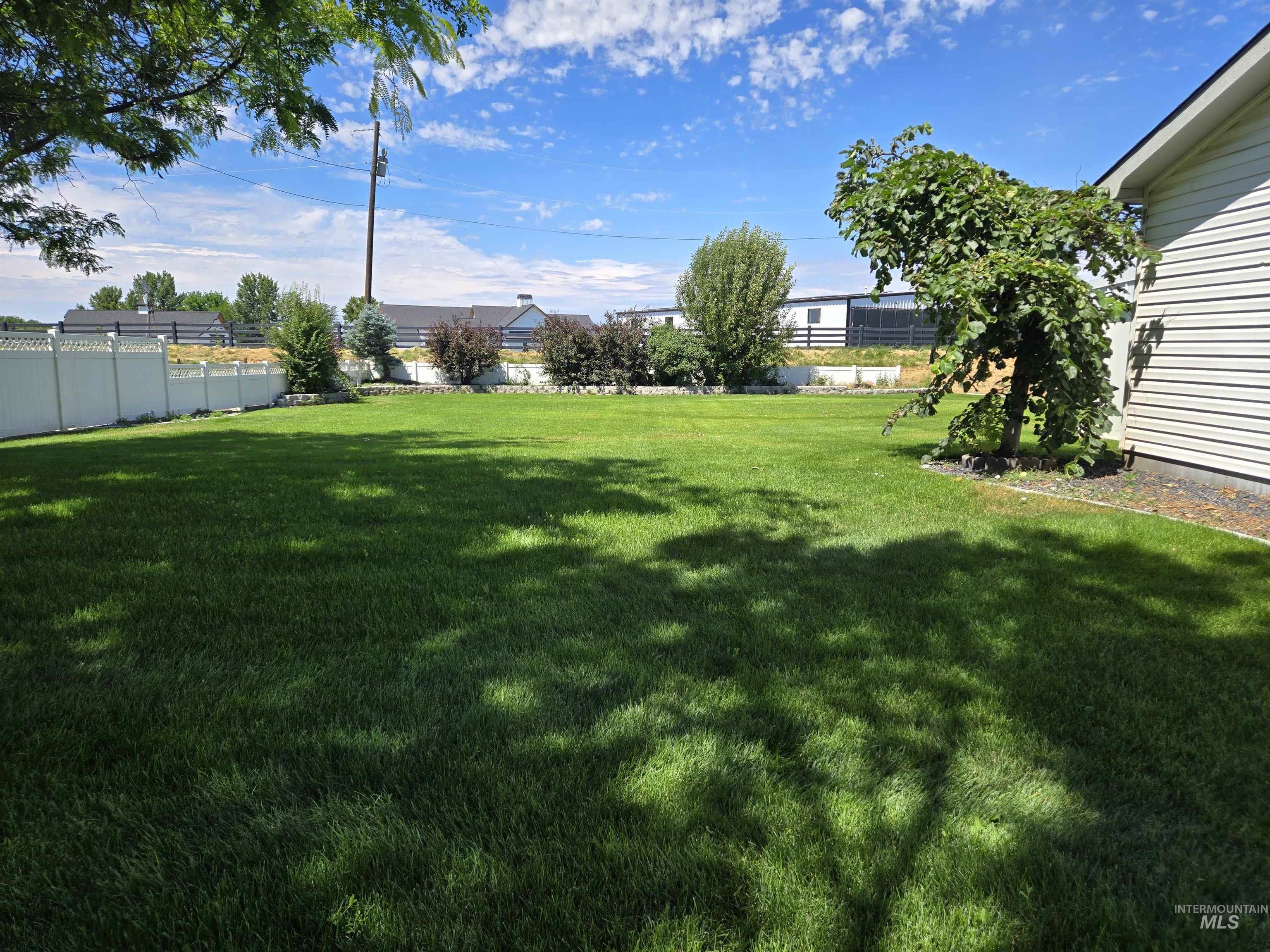 2134 Maple Court, Fruitland, Idaho 83619, 4 Bedrooms, 2 Bathrooms, Residential For Sale, Price $535,000,MLS 99000063