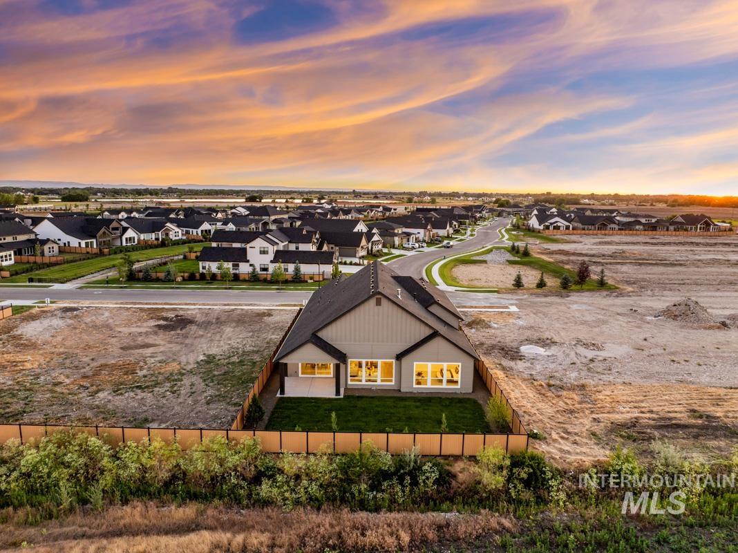 21870 Appaloosa Ave, Star, Idaho 83669, 3 Bedrooms, 3.5 Bathrooms, Residential For Sale, Price $1,054,844,MLS 99000066
