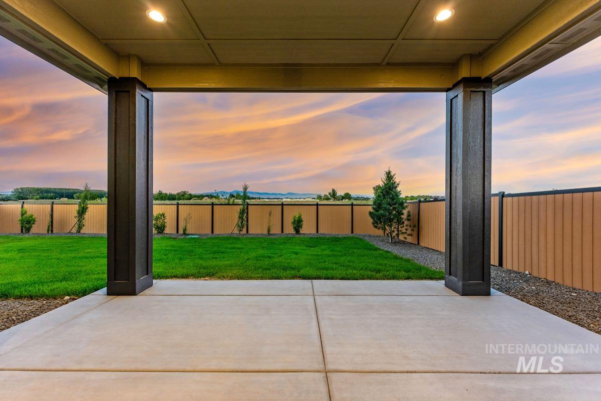 21870 Appaloosa Ave, Star, Idaho 83669, 3 Bedrooms, 3.5 Bathrooms, Residential For Sale, Price $1,054,844,MLS 99000066
