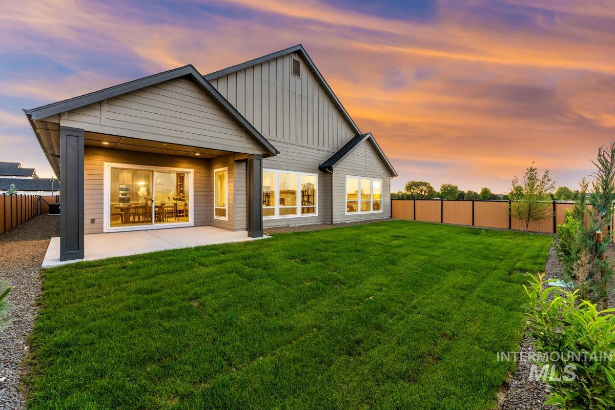 21870 Appaloosa Ave, Star, Idaho 83669, 3 Bedrooms, 3.5 Bathrooms, Residential For Sale, Price $1,054,844,MLS 99000066