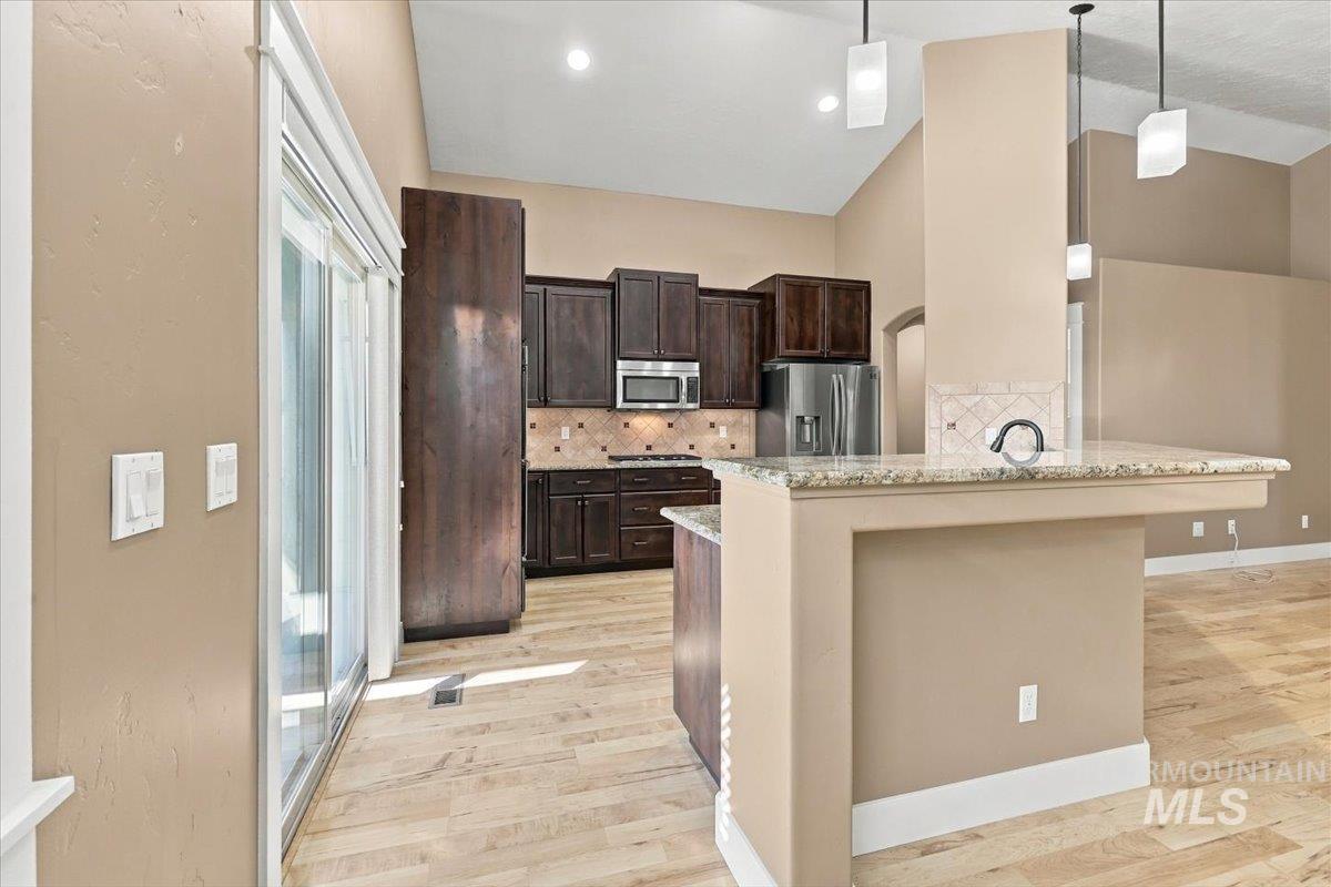 4923 W Torana St, Meridian, Idaho 83646, 3 Bedrooms, 2 Bathrooms, Residential For Sale, Price $529,900,MLS 99000073
