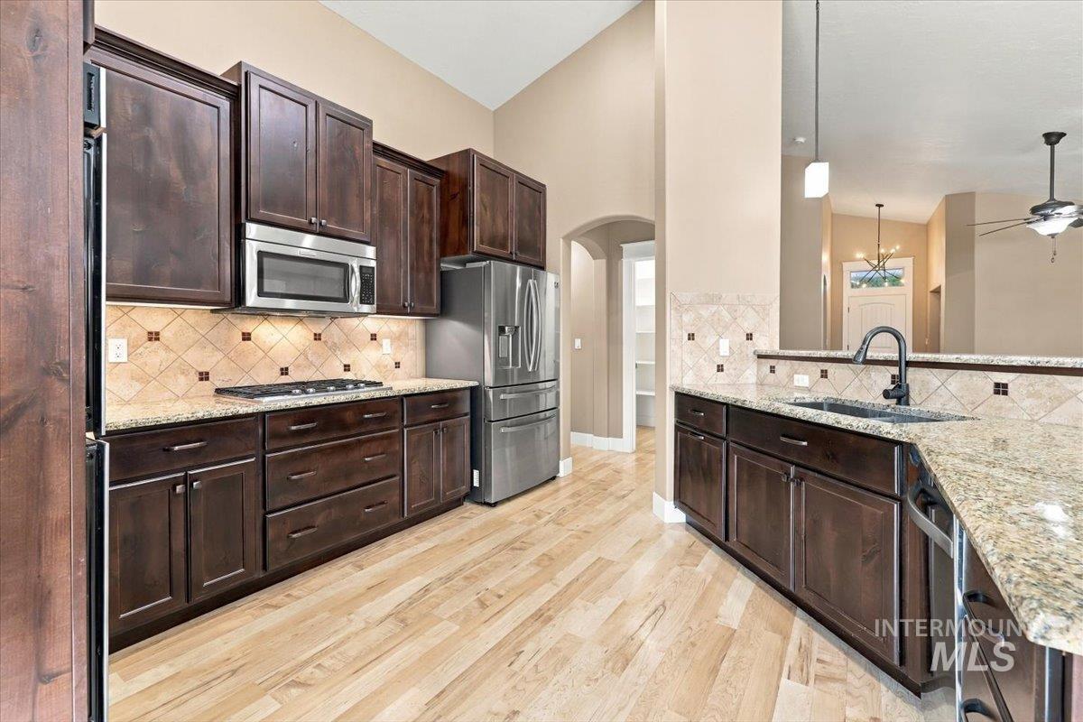 4923 W Torana St, Meridian, Idaho 83646, 3 Bedrooms, 2 Bathrooms, Residential For Sale, Price $529,900,MLS 99000073