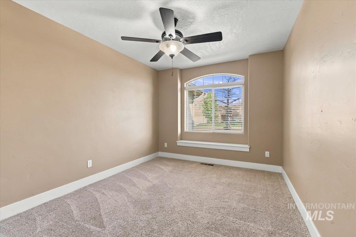 4923 W Torana St, Meridian, Idaho 83646, 3 Bedrooms, 2 Bathrooms, Residential For Sale, Price $529,900,MLS 99000073