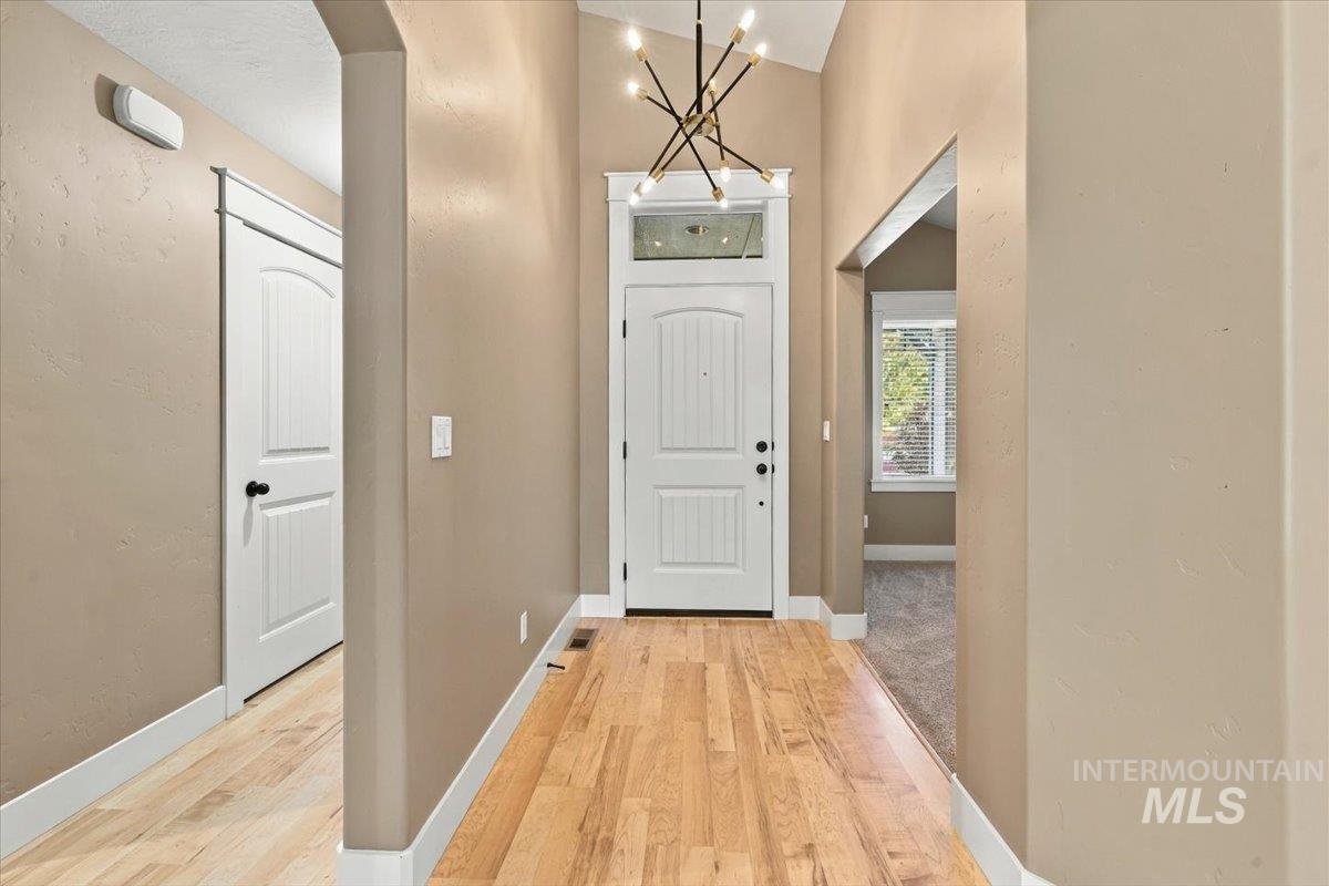 4923 W Torana St, Meridian, Idaho 83646, 3 Bedrooms, 2 Bathrooms, Residential For Sale, Price $529,900,MLS 99000073