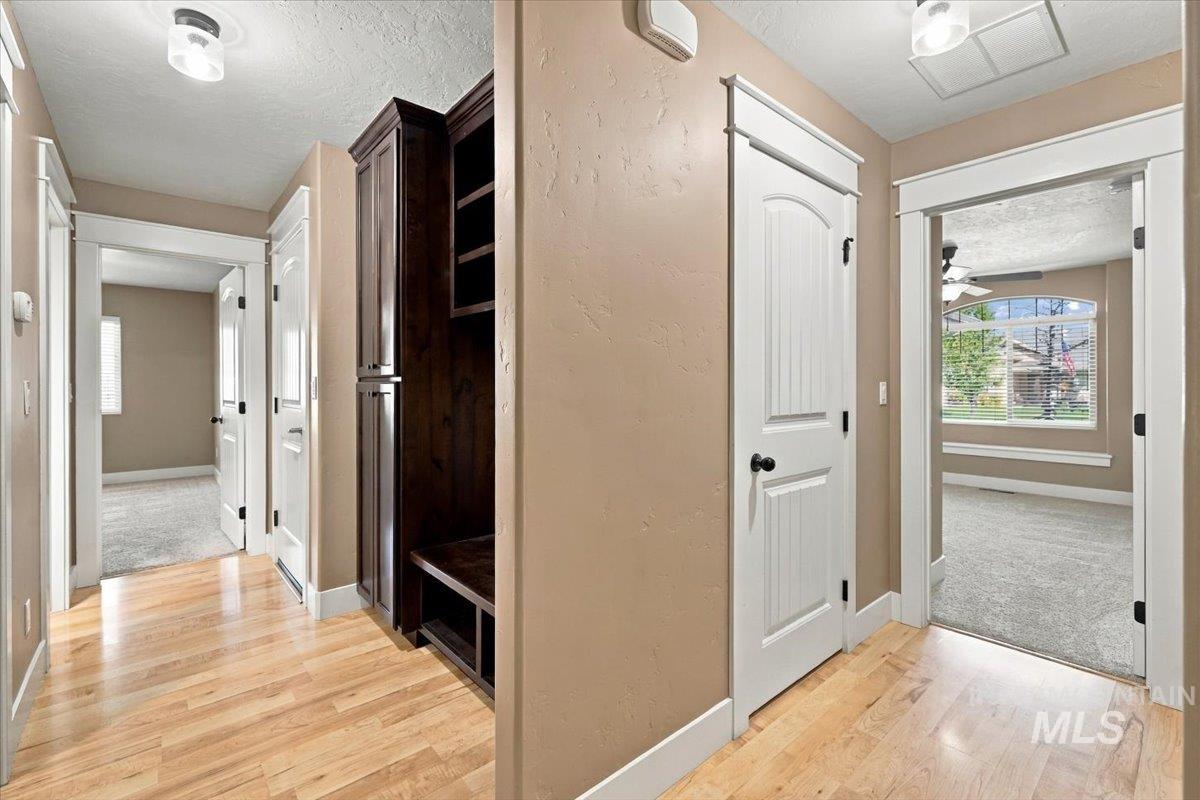 4923 W Torana St, Meridian, Idaho 83646, 3 Bedrooms, 2 Bathrooms, Residential For Sale, Price $529,900,MLS 99000073
