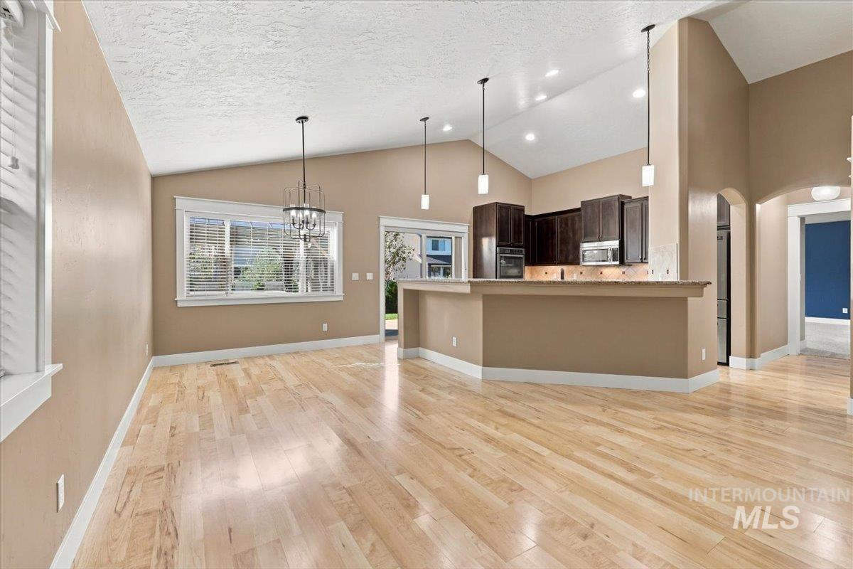4923 W Torana St, Meridian, Idaho 83646, 3 Bedrooms, 2 Bathrooms, Residential For Sale, Price $529,900,MLS 99000073