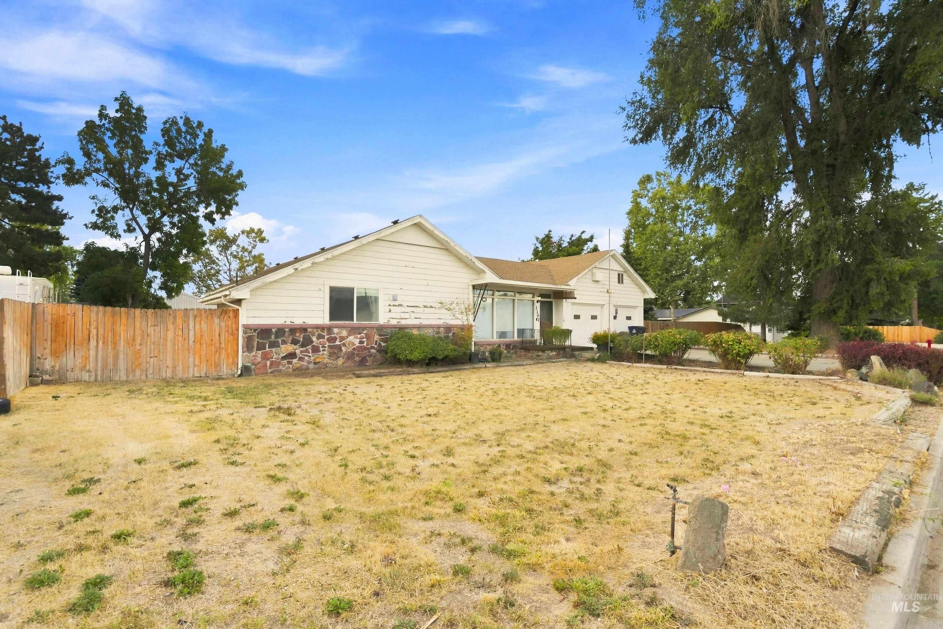 2302 Cherry Street, Caldwell, Idaho 83605, 4 Bedrooms, 2 Bathrooms, Residential For Sale, Price $299,900,MLS 99000076