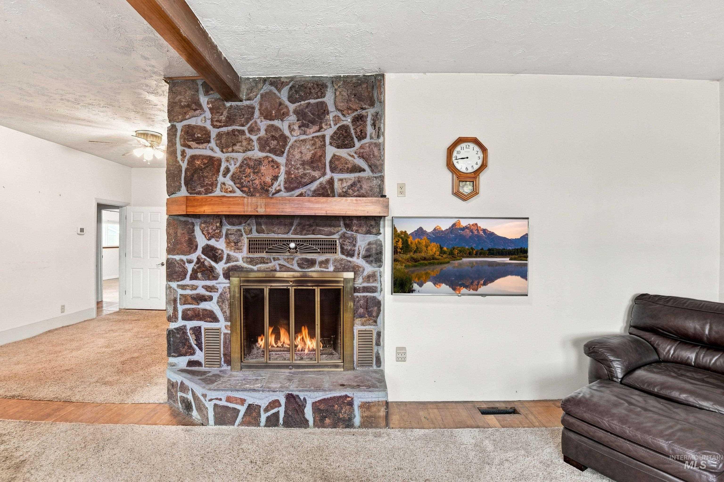 2302 Cherry Street, Caldwell, Idaho 83605, 4 Bedrooms, 2 Bathrooms, Residential For Sale, Price $299,900,MLS 99000076