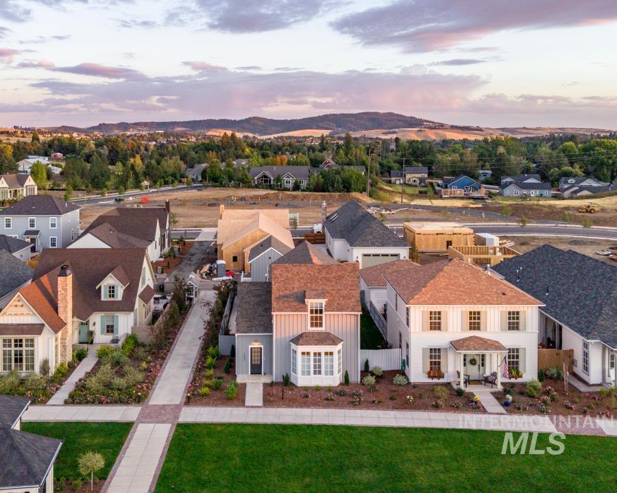 1508 S Picotee Circle, Moscow, Idaho 83843, 3 Bedrooms, 2.5 Bathrooms, Residential For Sale, Price $739,000,MLS 99000078