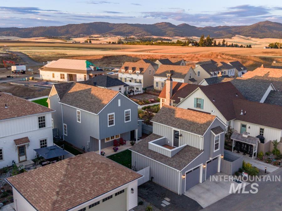 1508 S Picotee Circle, Moscow, Idaho 83843, 3 Bedrooms, 2.5 Bathrooms, Residential For Sale, Price $739,000,MLS 99000078