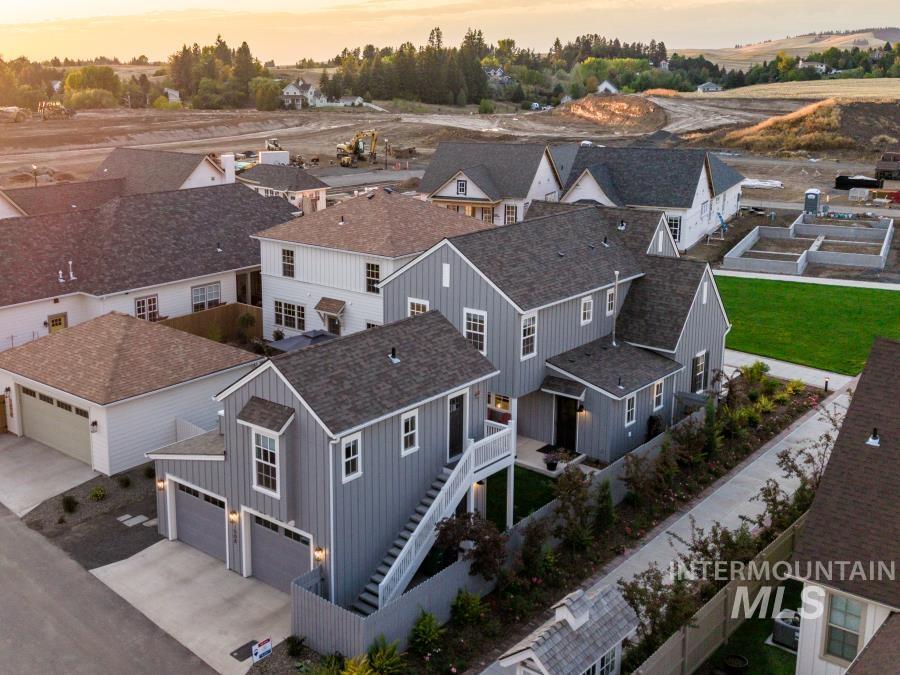 1508 S Picotee Circle, Moscow, Idaho 83843, 3 Bedrooms, 2.5 Bathrooms, Residential For Sale, Price $739,000,MLS 99000078