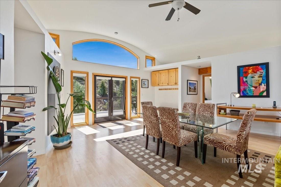 11 Deer Point Cir, Boise, Idaho 83716, 3 Bedrooms, 2 Bathrooms, Residential For Sale, Price $685,000,MLS 99000091