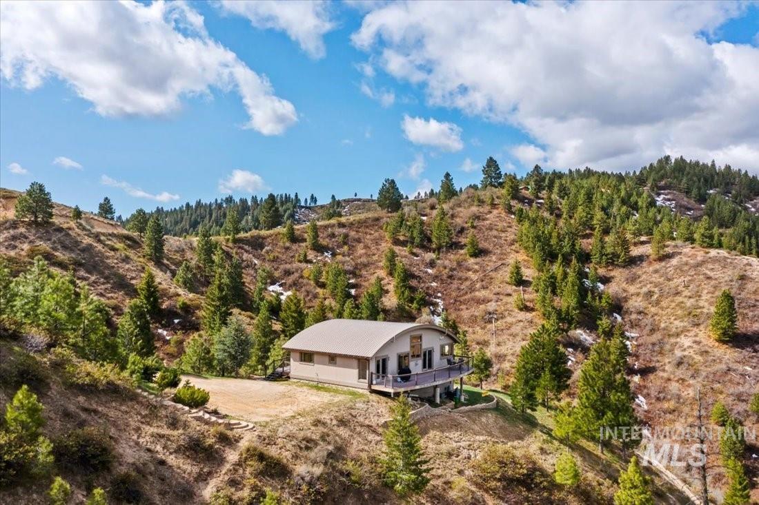 11 Deer Point Cir, Boise, Idaho 83716, 3 Bedrooms, 2 Bathrooms, Residential For Sale, Price $685,000,MLS 99000091