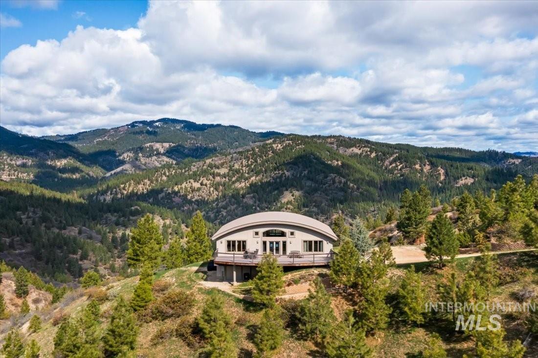 11 Deer Point Cir, Boise, Idaho 83716, 3 Bedrooms, 2 Bathrooms, Residential For Sale, Price $685,000,MLS 99000091