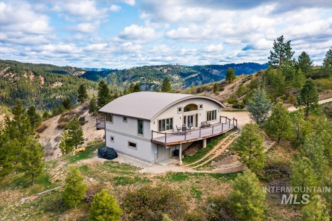 11 Deer Point Cir, Boise, Idaho 83716, 3 Bedrooms, 2 Bathrooms, Residential For Sale, Price $685,000,MLS 99000091