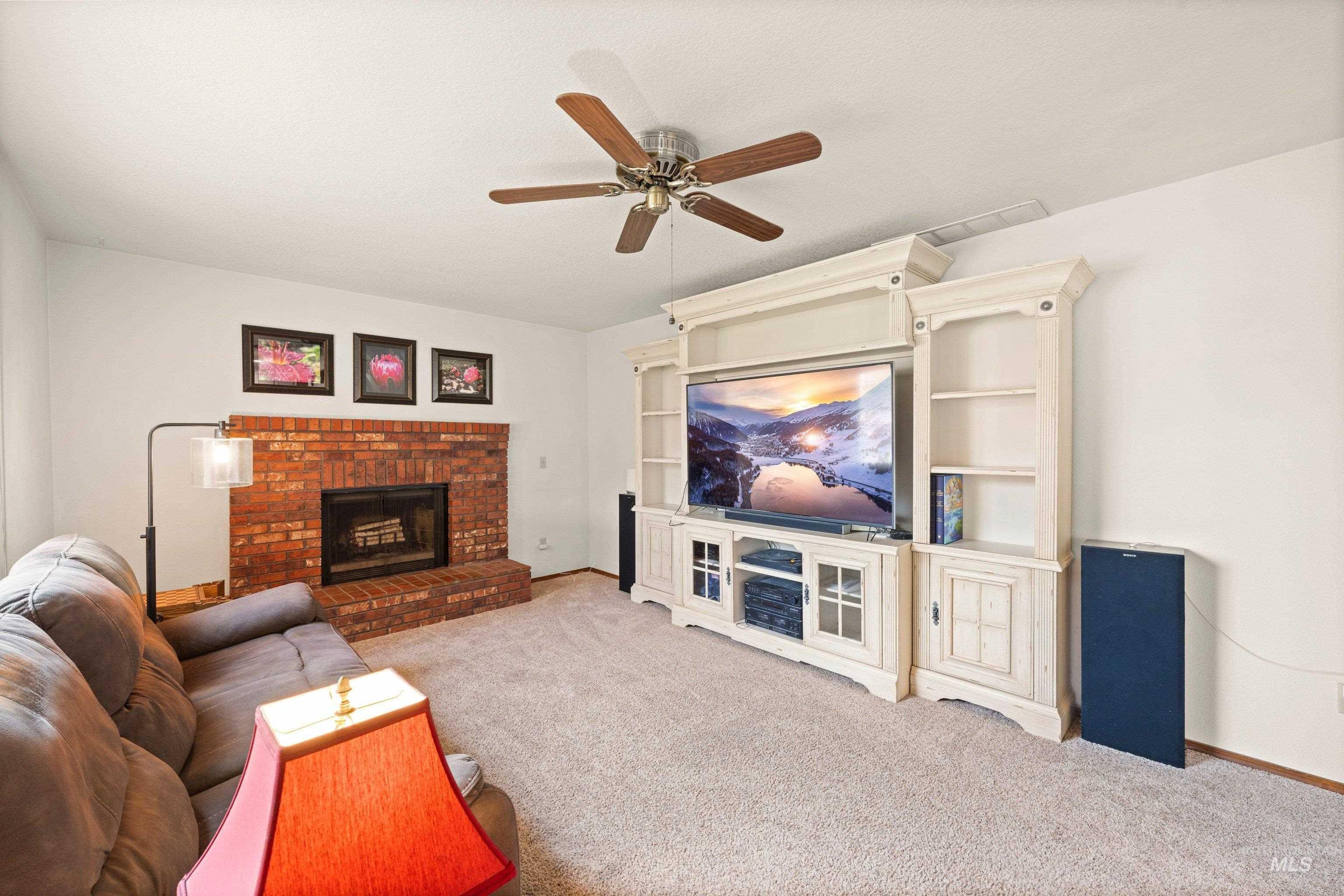 1921 N Incline Way, Meridian, Idaho 83646, 4 Bedrooms, 2.5 Bathrooms, Residential For Sale, Price $515,000,MLS 99000093