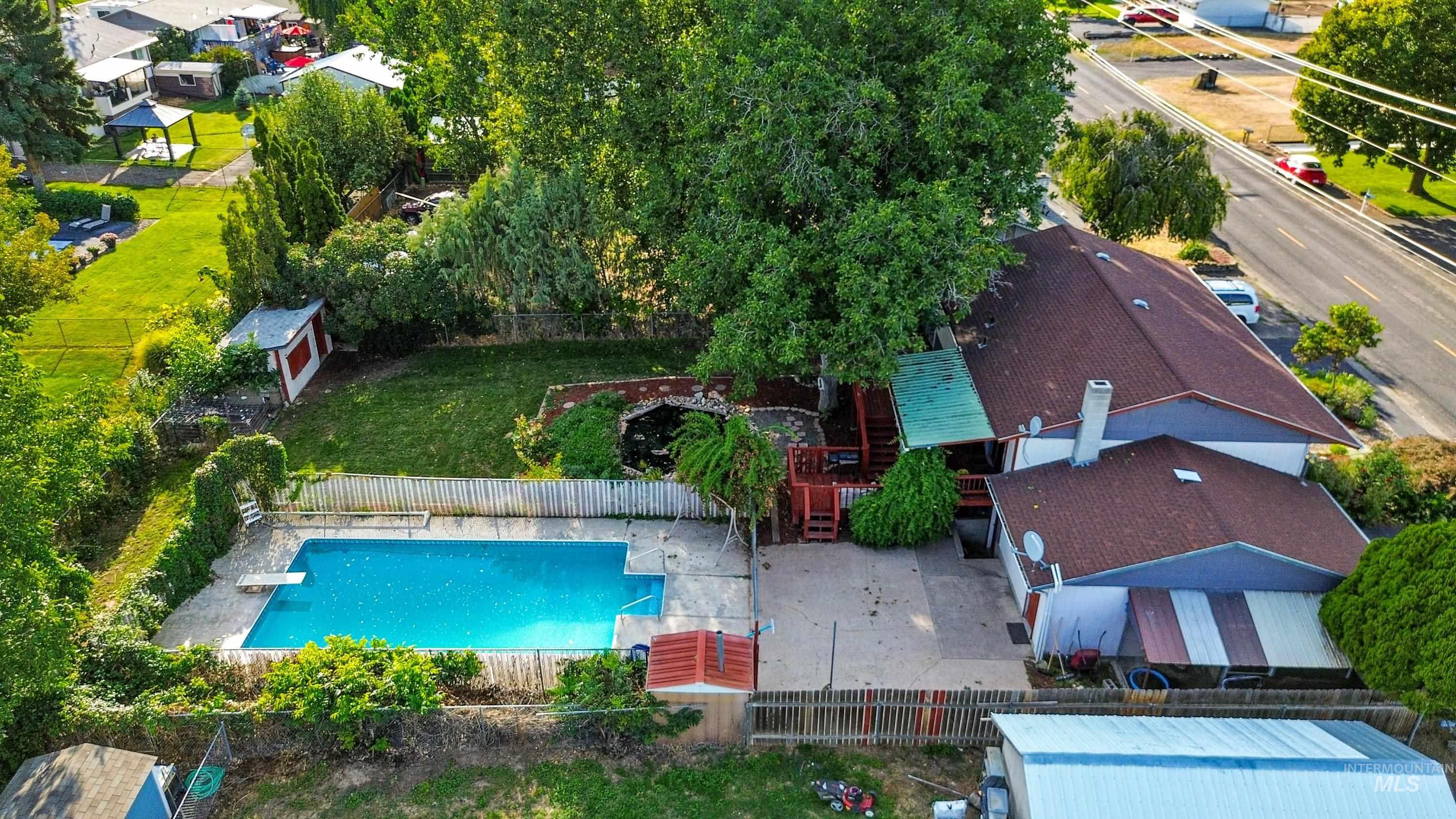 2020 Powers Ave, Lewiston, Idaho 83501, 4 Bedrooms, 2 Bathrooms, Residential For Sale, Price $399,990,MLS 99000095