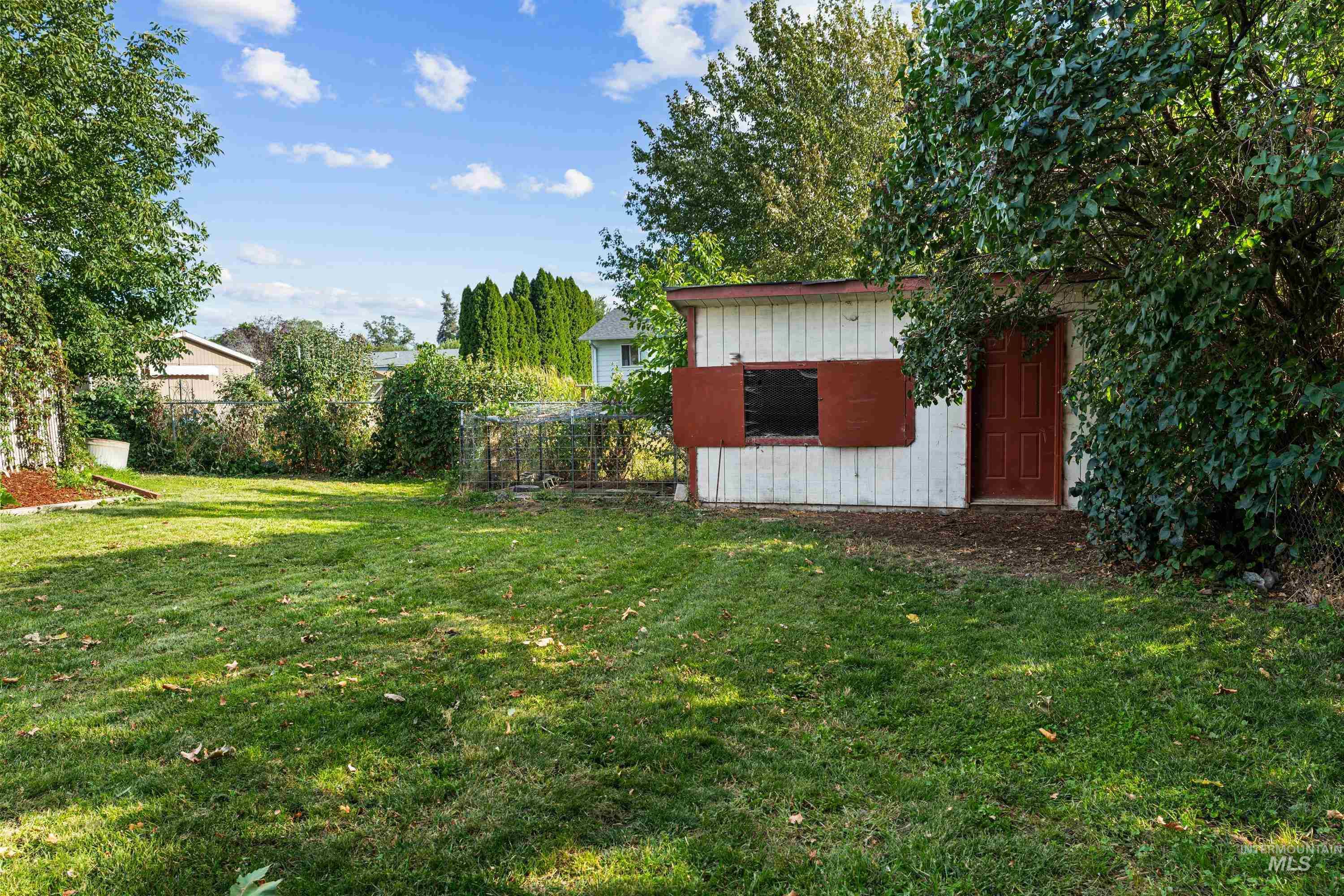 2020 Powers Ave, Lewiston, Idaho 83501, 4 Bedrooms, 2 Bathrooms, Residential For Sale, Price $399,990,MLS 99000095