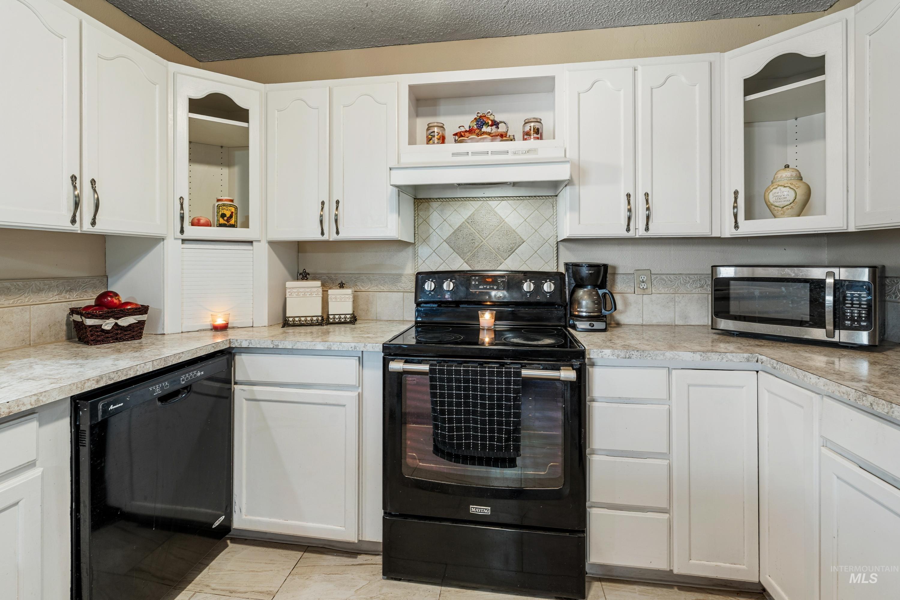 2020 Powers Ave, Lewiston, Idaho 83501, 4 Bedrooms, 2 Bathrooms, Residential For Sale, Price $399,990,MLS 99000095