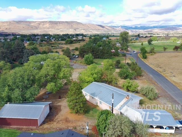 555 Cemetery Road, Cambridge, Idaho 83610, 3 Bedrooms, 2 Bathrooms, Residential For Sale, Price $295,000,MLS 99000099