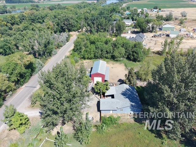 11230 N River Road, Payette, Idaho 83661, 3 Bedrooms, 2 Bathrooms, Residential For Sale, Price $715,000,MLS 99000101