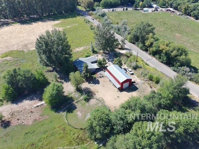 11230 N River Road, Payette, Idaho 83661, 3 Bedrooms, 2 Bathrooms, Residential For Sale, Price $715,000,MLS 99000101