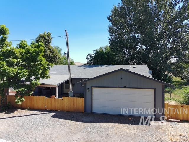 11230 N River Road, Payette, Idaho 83661, 3 Bedrooms, 2 Bathrooms, Residential For Sale, Price $715,000,MLS 99000101