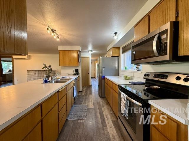 11230 N River Road, Payette, Idaho 83661, 3 Bedrooms, 2 Bathrooms, Residential For Sale, Price $715,000,MLS 99000101
