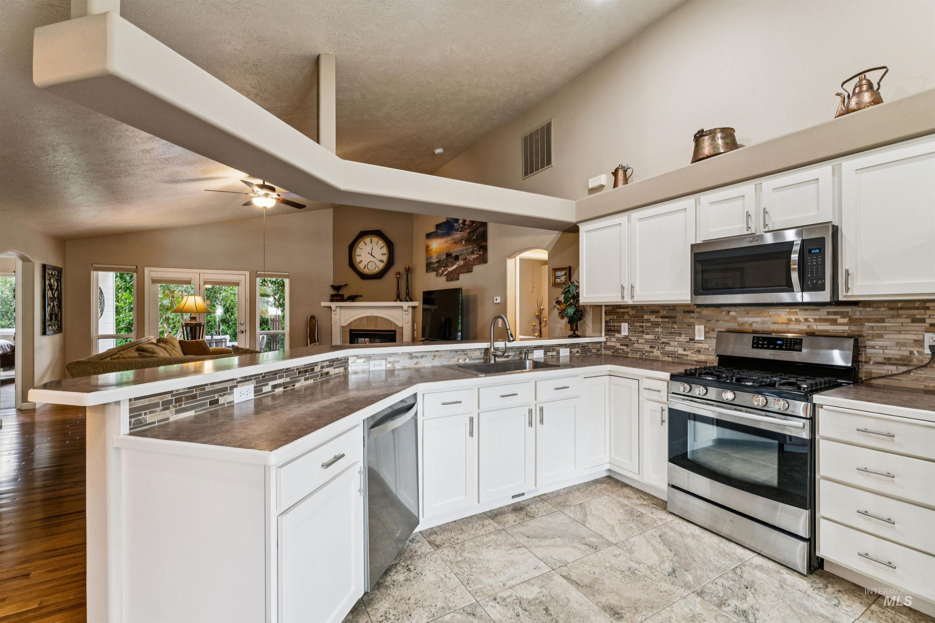 232 Taurus Way, Star, Idaho 83669, 3 Bedrooms, 2 Bathrooms, Residential For Sale, Price $469,000, 99000103