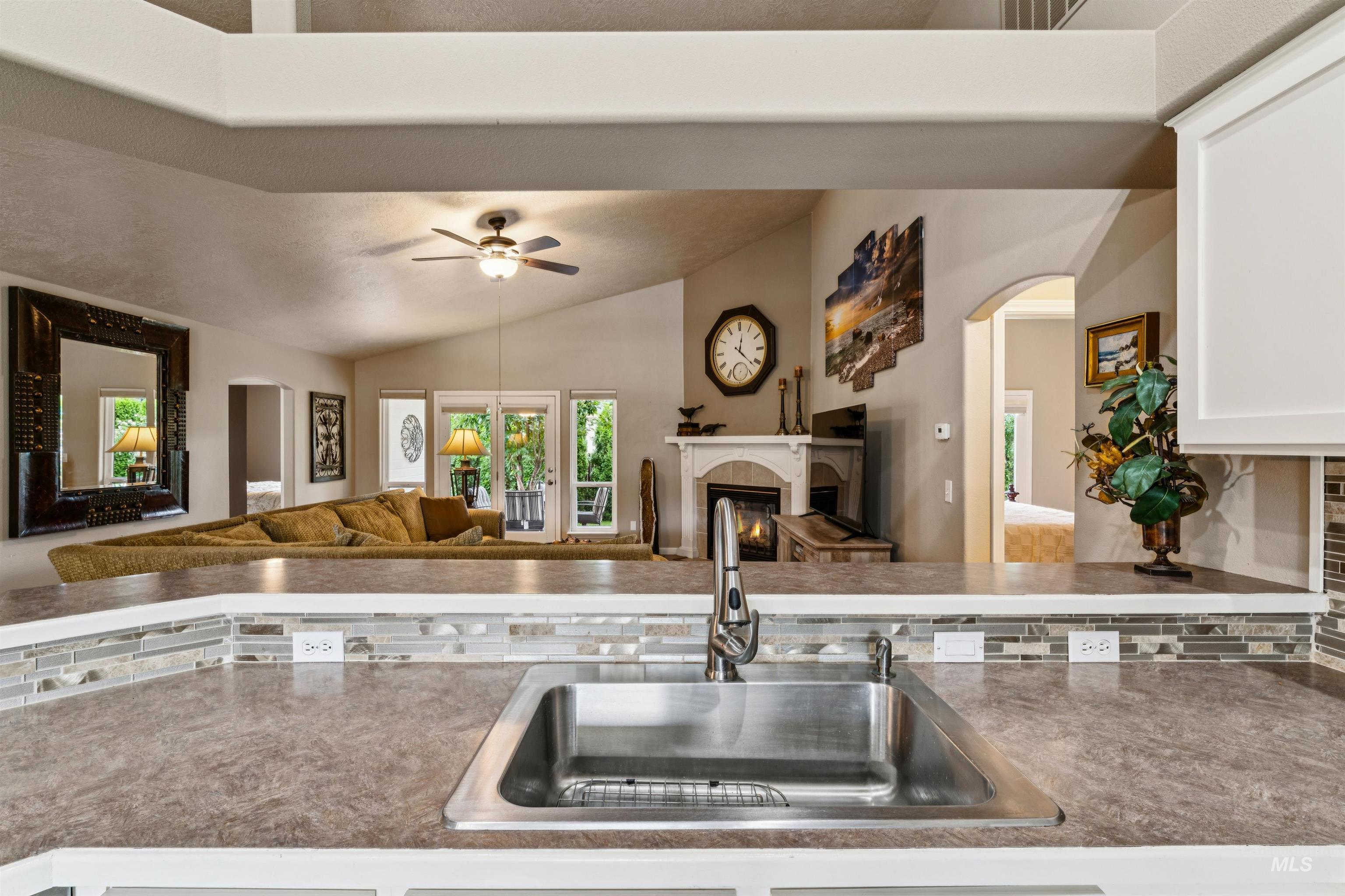 232 Taurus Way, Star, Idaho 83669, 3 Bedrooms, 2 Bathrooms, Residential For Sale, Price $469,000, 99000103