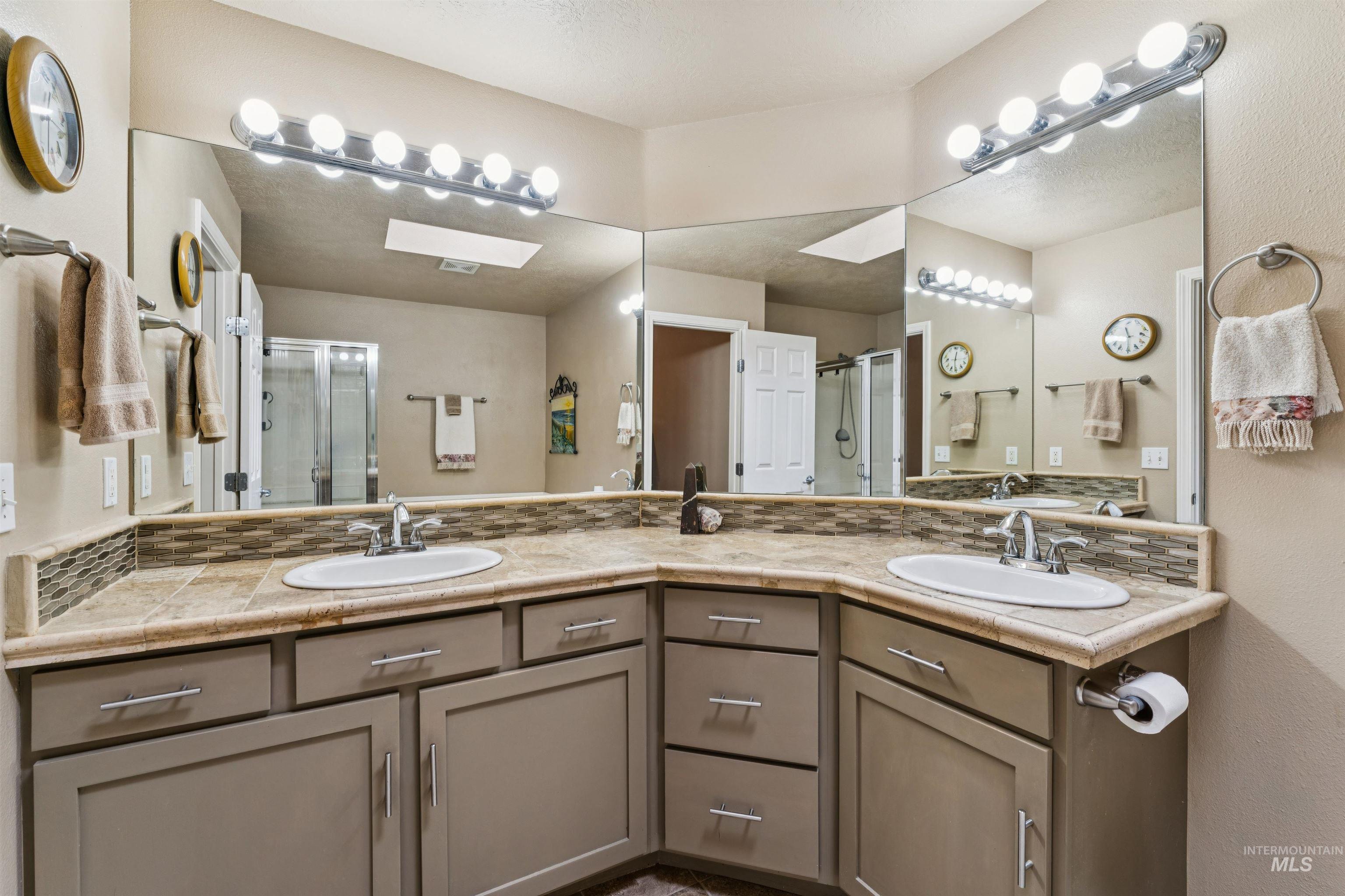 232 Taurus Way, Star, Idaho 83669, 3 Bedrooms, 2 Bathrooms, Residential For Sale, Price $469,000, 99000103