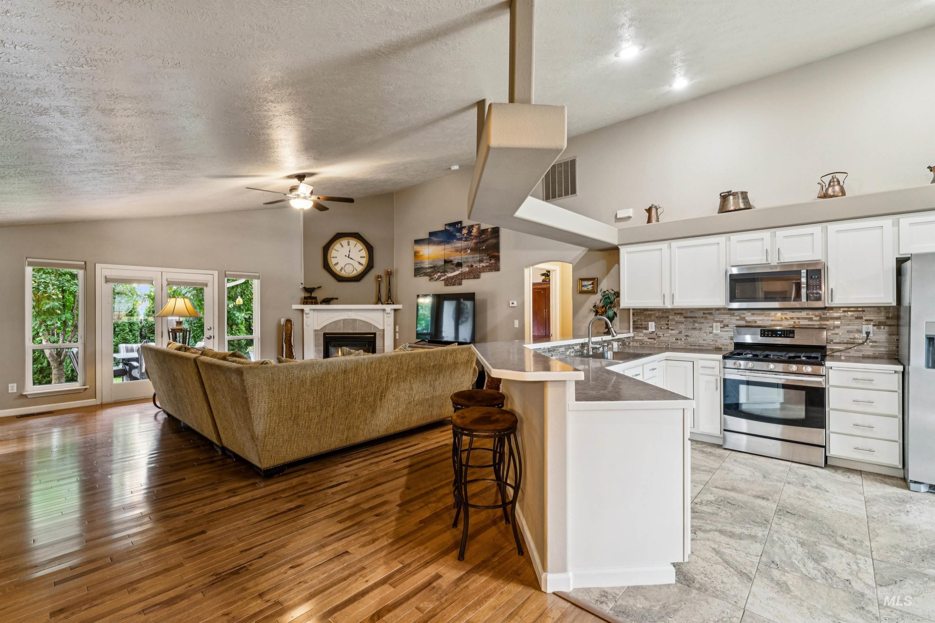 232 Taurus Way, Star, Idaho 83669, 3 Bedrooms, 2 Bathrooms, Residential For Sale, Price $469,000, 99000103
