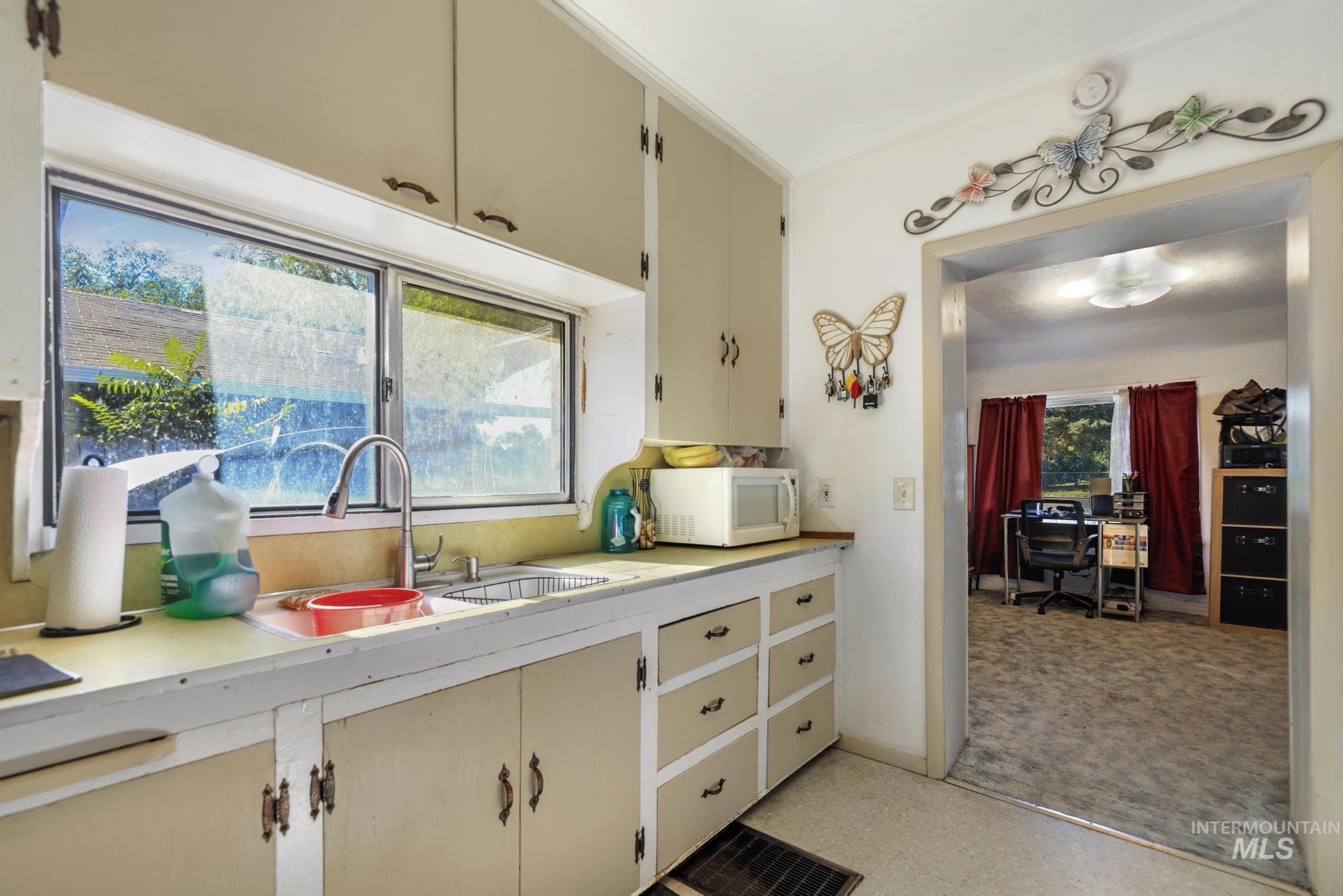 412 7th Ave N, Buhl, Idaho 83316, 2 Bedrooms, 1 Bathroom, Residential For Sale, Price $220,000,MLS 99000104