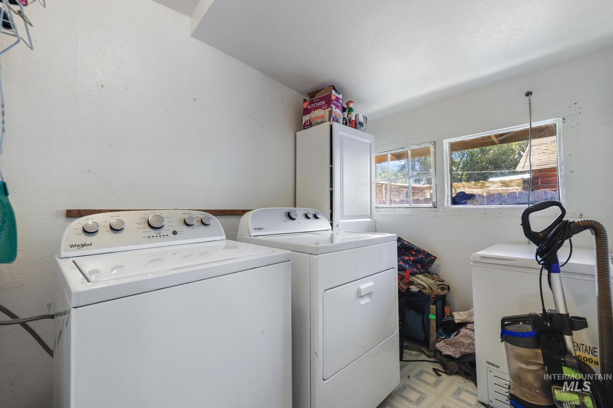 412 7th Ave N, Buhl, Idaho 83316, 2 Bedrooms, 1 Bathroom, Residential For Sale, Price $220,000,MLS 99000104