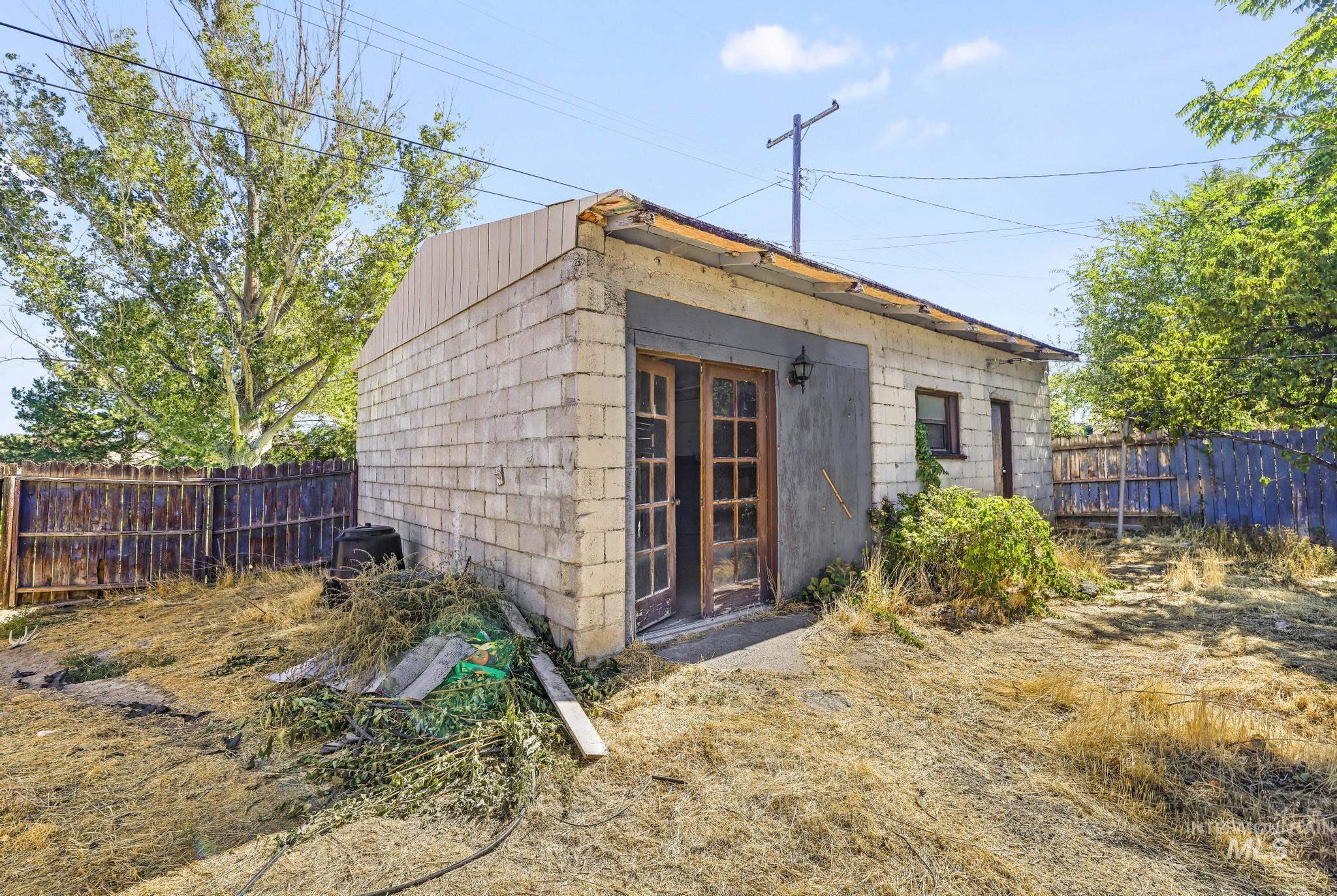 412 7th Ave N, Buhl, Idaho 83316, 2 Bedrooms, 1 Bathroom, Residential For Sale, Price $220,000,MLS 99000104