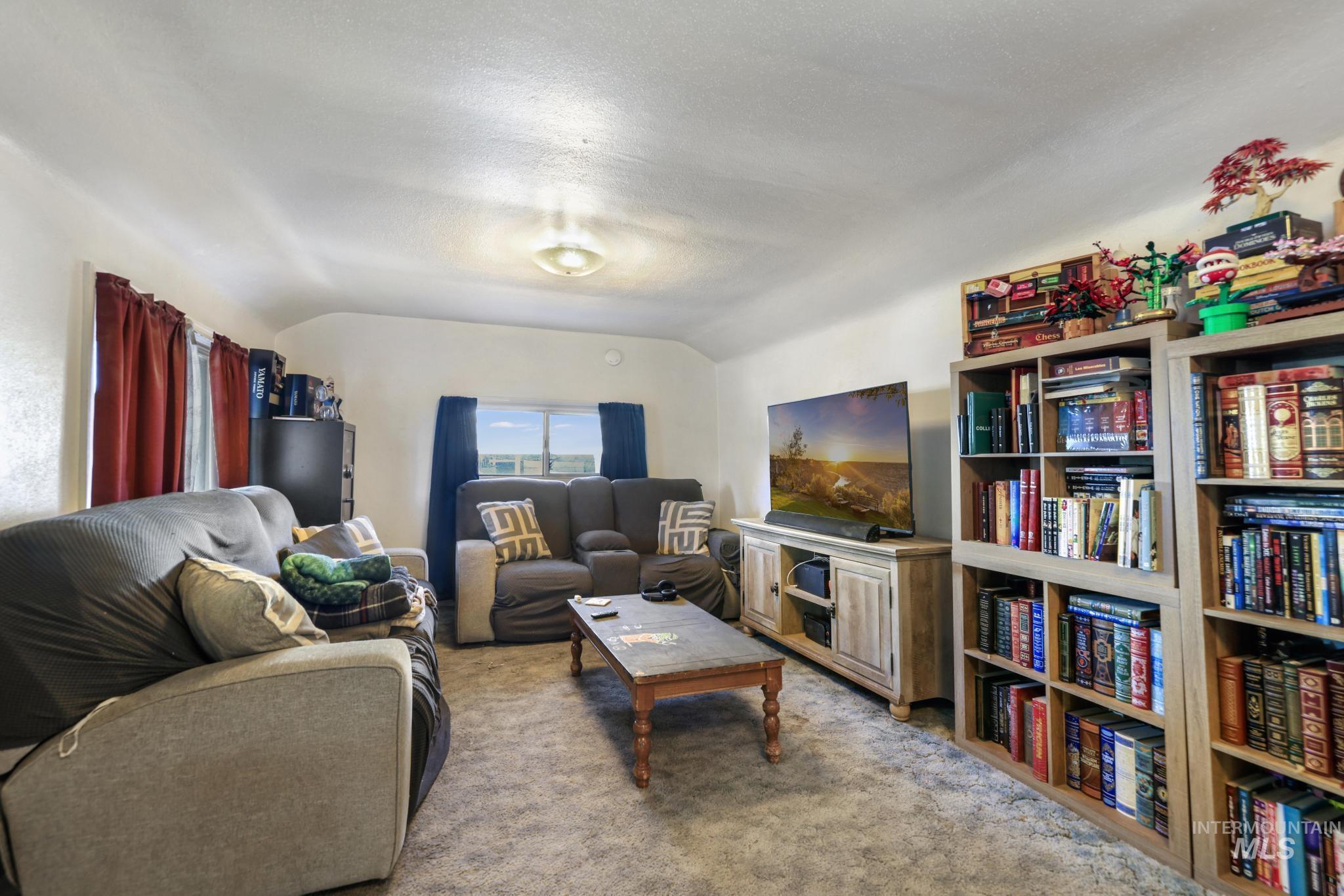 412 7th Ave N, Buhl, Idaho 83316, 2 Bedrooms, 1 Bathroom, Residential For Sale, Price $220,000,MLS 99000104